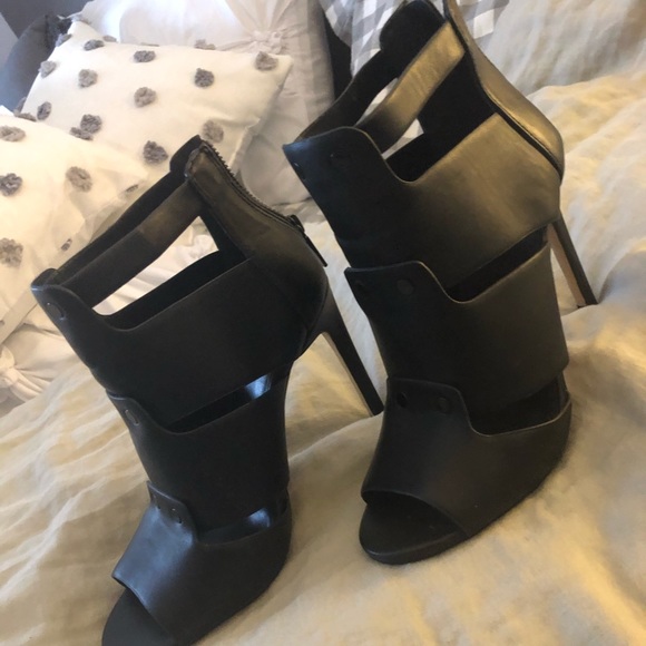 Express boot - Picture 2 of 3